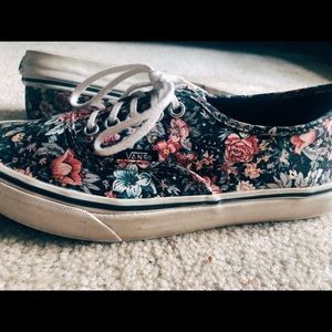 Women’s size 8.5 Vans